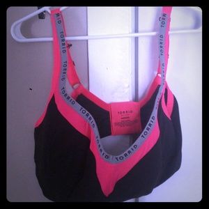 Torrid active bra 44DDD